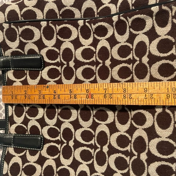 Coach Brown and Cream Shoulder Bag - Picture 13 of 16